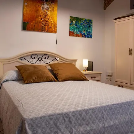 Borgo Santa Chiara Heritage * Ористано